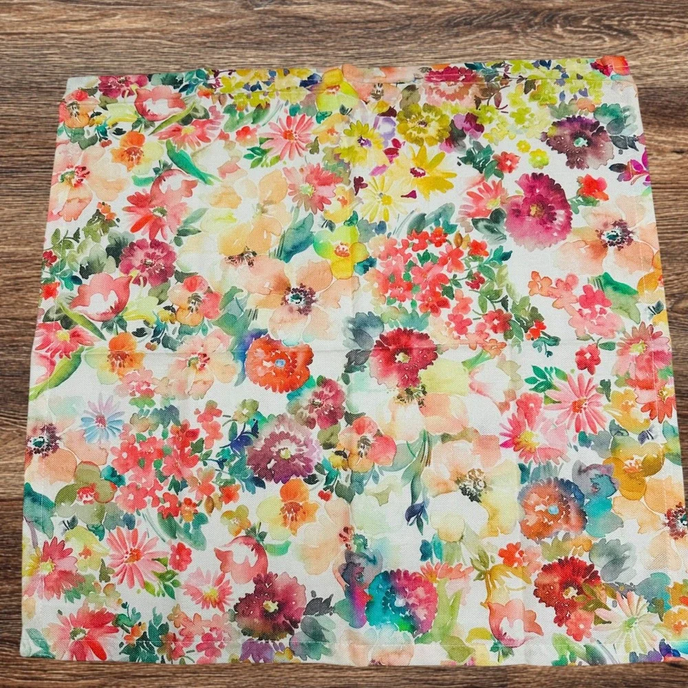 Piu Belle Multicolor Floral Print Napkins 4 Piece Set Cotton Blend